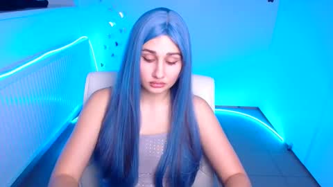 Snapshot of lora_kisses chatting on October 22, 2025, 5:19 am Lora online show from October 22, 2025, 5:19 am