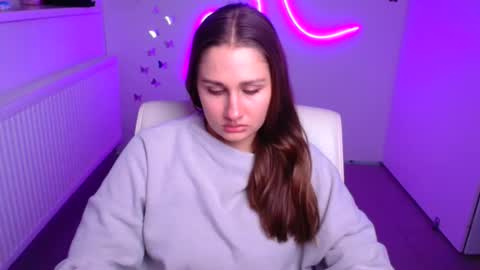 Snapshot of lora_kisses chatting on November 1, 2025, 6:26 am Lora online show from November 1, 2025, 6:26 am