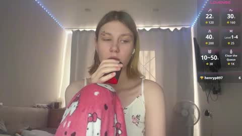 Lora online show from March 14, 2026, 6:08 am