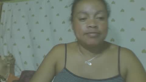 LorahVane online show from May 11, 2026, 12:11 pm