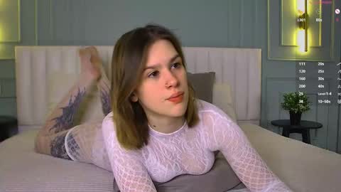 Lora online show from February 7, 2026, 4:54 pm