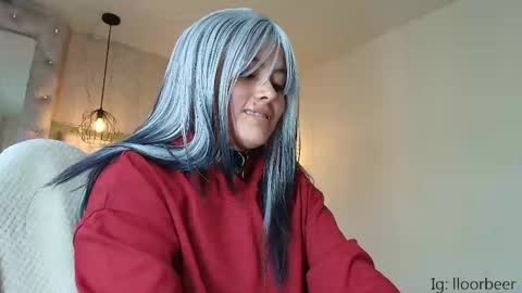   online show from November 21, 2025, 12:04 pm