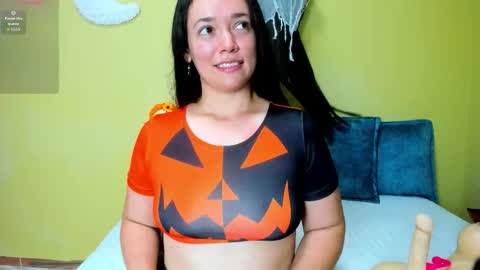 Snapshot of loreen_grey chatting on October 27, 2025, 8:46 pm Loren Grey online show from October 27, 2025, 8:46 pm