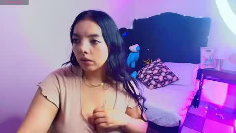 Loren online show from May 8, 2026, 9:20 pm