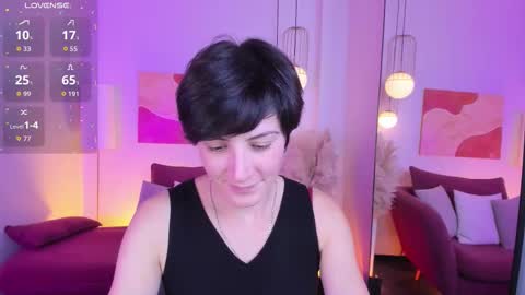 Snapshot of loren_daze chatting on October 24, 2025, 2:35 pm Loren online show from October 24, 2025, 2:35 pm