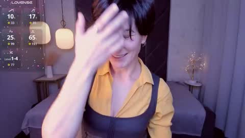 Snapshot of loren_daze chatting on October 29, 2025, 2:19 pm Loren online show from October 29, 2025, 2:19 pm