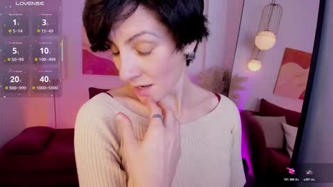 Snapshot of loren_daze chatting on November 14, 2025, 2:27 pm Loren online show from November 14, 2025, 2:27 pm