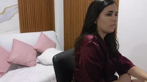 Loren online show from April 27, 2026, 3:04 am