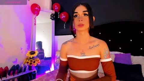 lesly lorena online show from February 16, 2025, 1:25 am