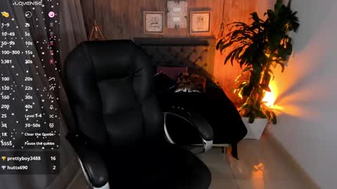 Snapshot of lorena_vieira_ chatting on December 5, 2024, 1:47 am Lorena Vieira online show from December 5, 2024, 1:47 am