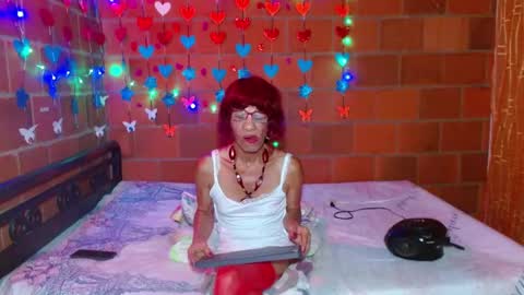 Lorena Capelli online show from January 14, 2025, 2:19 am