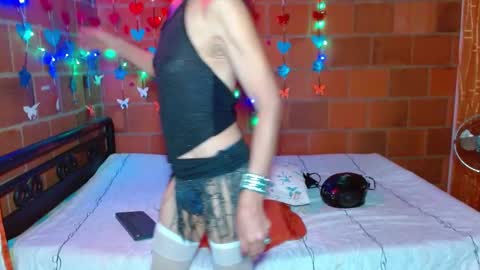Lorena Capelli online show from February 15, 2025, 10:11 am