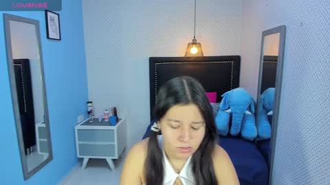 lorenadavies online show from January 30, 2025, 12:27 pm