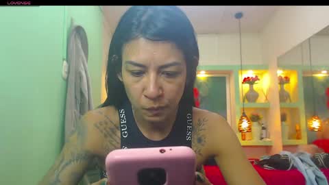 Snapshot of lorenapinto_ chatting on May 25, 2026, 4:07 am lore online show from May 25, 2026, 4:07 am