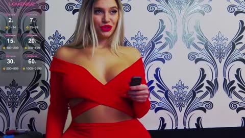 lorenaryan online show from December 23, 2024, 12:52 pm