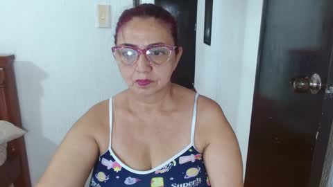 Lorena.. online show from February 14, 2025, 3:05 pm