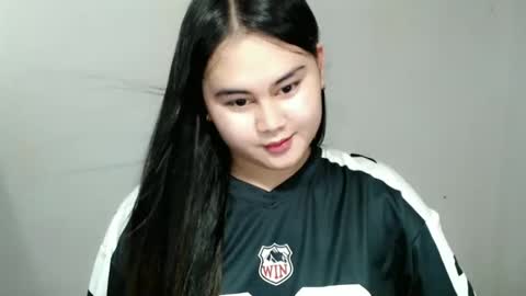 Snapshot of lorenpage_love chatting on January 5, 2025, 1:47 pm LOREN online show from January 5, 2025, 1:47 pm