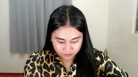 Snapshot of lorenpage_love chatting on January 8, 2025, 9:53 am LOREN online show from January 8, 2025, 9:53 am