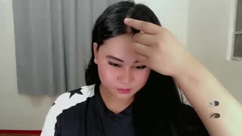 Snapshot of lorenpage_love chatting on February 11, 2025, 6:08 am LOREN online show from February 11, 2025, 6:08 am