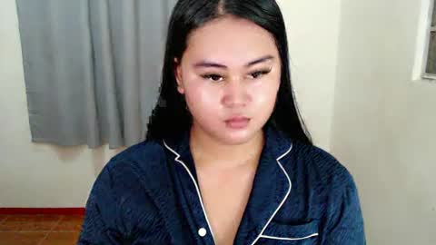 Snapshot of lorenpage_love chatting on February 12, 2025, 6:19 am LOREN online show from February 12, 2025, 6:19 am