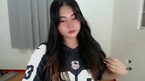 Snapshot of lorenpage_love chatting on March 1, 2025, 1:07 pm LOREN online show from March 1, 2025, 1:07 pm