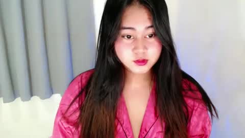 Snapshot of lorenpage_love chatting on March 10, 2025, 9:43 am LOREN online show from March 10, 2025, 9:43 am