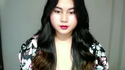 Snapshot of lorenpage_love chatting on March 12, 2025, 9:23 am LOREN online show from March 12, 2025, 9:23 am