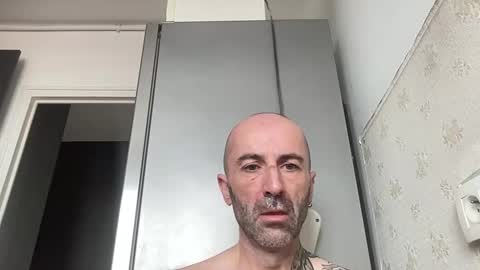 lorenzo44300 online show from December 2, 2025, 12:32 pm