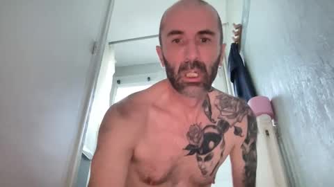 lorenzo44300 online show from December 15, 2025, 3:49 pm