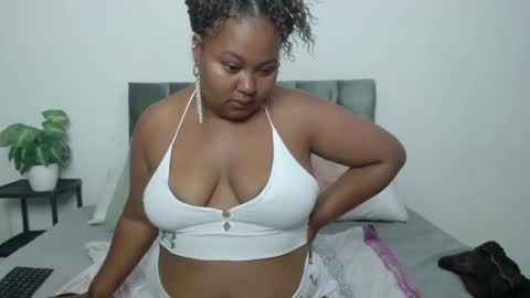 lorena online show from January 7, 2025, 1:28 am