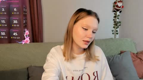 Snapshot of lorettacarnley chatting on December 26, 2024, 7:03 am Alice online show from December 26, 2024, 7:03 am