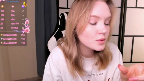 Snapshot of lorettacarnley chatting on January 31, 2025, 1:22 am Alice online show from January 31, 2025, 1:22 am