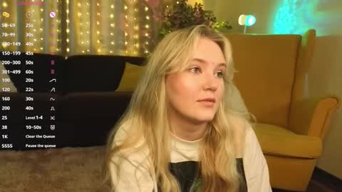 Snapshot of lorettacarnley chatting on October 25, 2025, 8:00 am Alice online show from October 25, 2025, 8:00 am