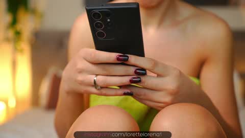 LoretteLorena online show from December 5, 2024, 8:11 pm