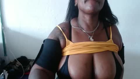 loretybighot online show from February 7, 2025, 2:15 pm