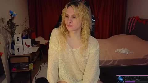 Snapshot of lori_myaf chatting on December 19, 2024, 3:41 pm Lori ----------------------------------- online show from December 19, 2024, 3:41 pm