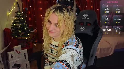 Snapshot of lori_myaf chatting on December 27, 2024, 2:12 pm Lori ----------------------------------- online show from December 27, 2024, 2:12 pm
