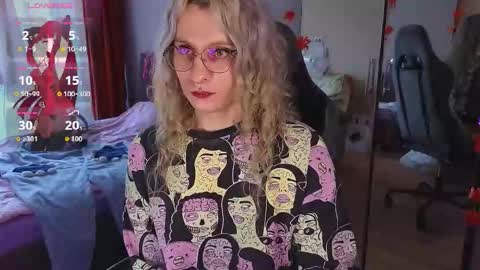 Snapshot of lori_myaf chatting on September 19, 2025, 3:24 pm Lori ----------------------------------- online show from September 19, 2025, 3:24 pm