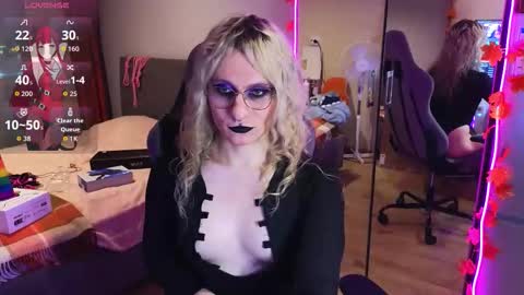 Snapshot of lori_myaf chatting on October 29, 2025, 2:41 pm Lori ----------------------------------- online show from October 29, 2025, 2:41 pm