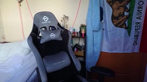 Lori -----------------------------------    online show from March 10, 2026, 2:22 pm