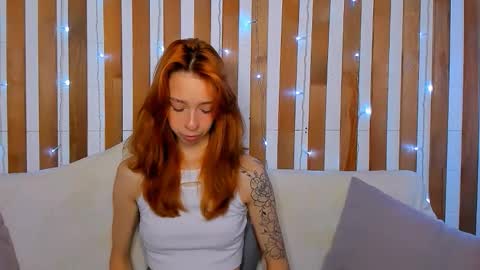 Lori online show from September 9, 2025, 1:16 am