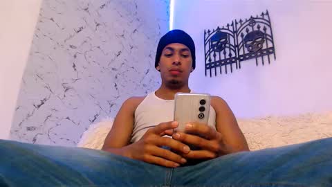 Snapshot of lorian_vikel chatting on October 19, 2025, 10:10 pm Lorian Vikel online show from October 19, 2025, 10:10 pm