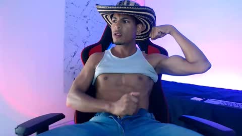 Snapshot of lorian_vikel chatting on November 4, 2025, 10:20 pm Lorian Vikel online show from November 4, 2025, 10:20 pm