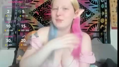 Snapshot of loricritter2 chatting on April 10, 2026, 10:25 pm Lori Critter online show from April 10, 2026, 10:25 pm