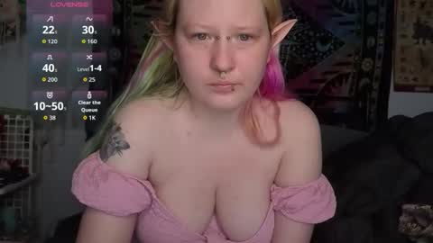 Snapshot of loricritter2 chatting on May 14, 2026, 10:55 am Lori Critter online show from May 14, 2026, 10:55 am