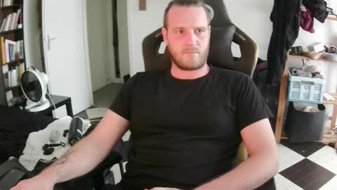 Snapshot of lorigon06 chatting on September 8, 2025, 3:33 pm Lorigon online show from September 8, 2025, 3:33 pm