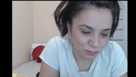 Snapshot of lorragrey chatting on December 4, 2024, 6:55 am LorraGrey online show from December 4, 2024, 6:55 am
