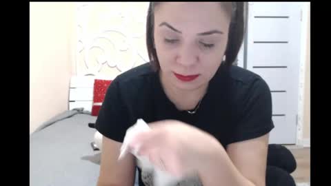 Snapshot of lorragrey chatting on December 21, 2024, 4:30 am LorraGrey online show from December 21, 2024, 4:30 am