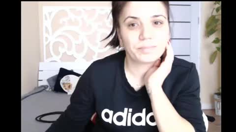 Snapshot of lorragrey chatting on January 3, 2025, 12:52 pm LorraGrey online show from January 3, 2025, 12:52 pm
