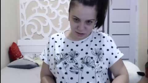 Snapshot of lorragrey chatting on February 14, 2025, 5:19 am LorraGrey online show from February 14, 2025, 5:19 am